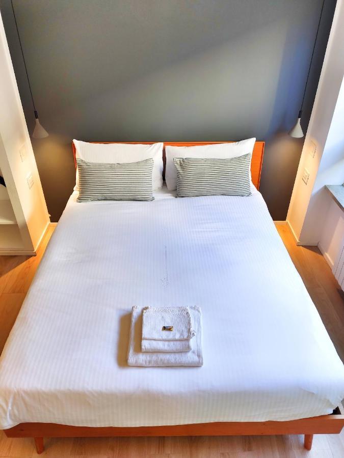 E-Milan Rooms Zona Tortona Екстер'єр фото
